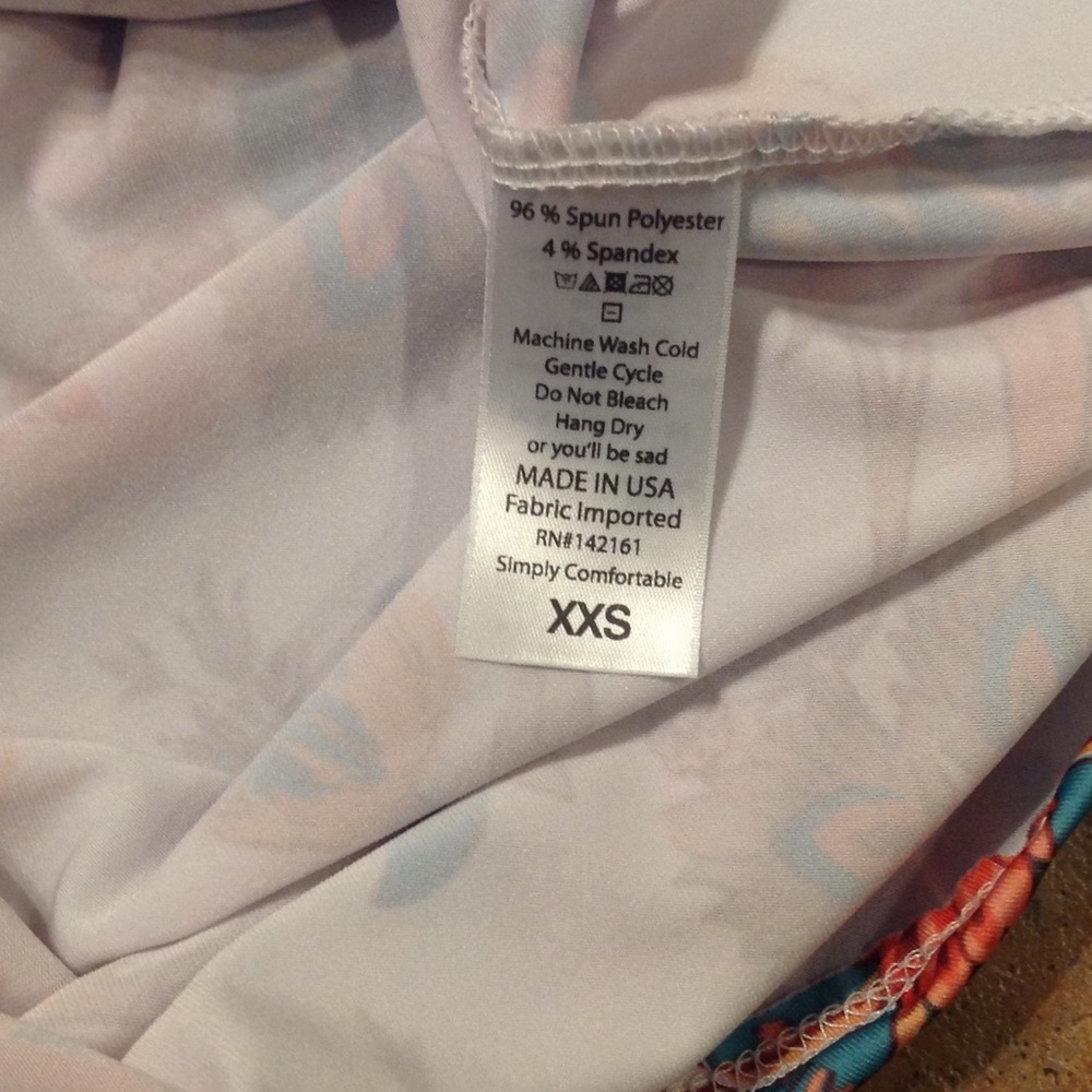 LuLaRoe Irma Top Size XXS - Picture 4 of 5
